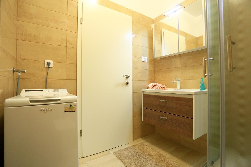 Ferienwohnung Odette Zadar Exterior foto