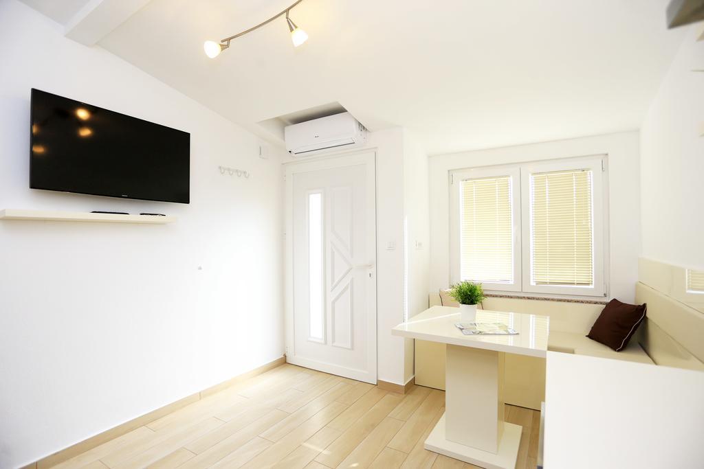 Ferienwohnung Odette Zadar Exterior foto