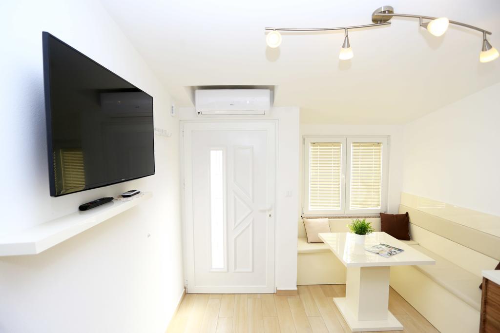 Ferienwohnung Odette Zadar Exterior foto
