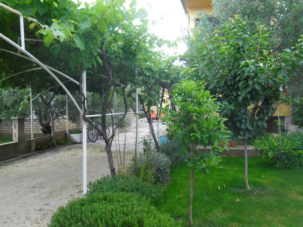 Ferienwohnung Odette Zadar Exterior foto